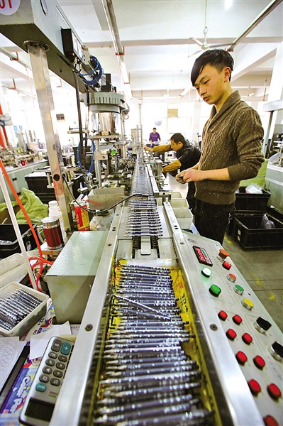 从瓯登鞋厂到十大支柱产业--温州龙湾民企求