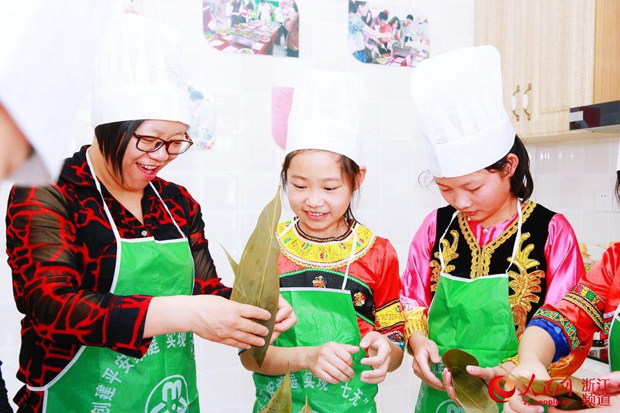 少数民族的传统节日亲身体验 LOCAL201905301410000375896290684.jpg