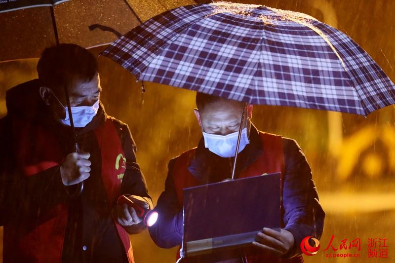 ־Ը��ѩ�м��ء�л�й���