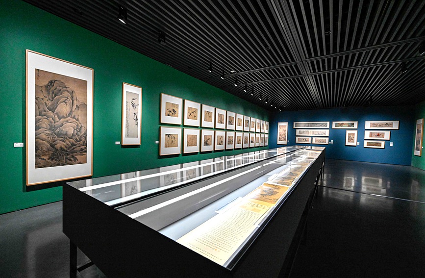 “中国历代绘画大系”至今共收录海内外260余家文博机构的中国绘画藏品12479件（套）。嘉兴市委宣传部供图