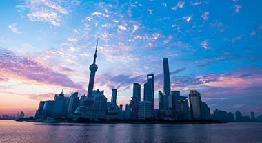 《上海市提信心扩需求稳增长促发展行动方案》发布