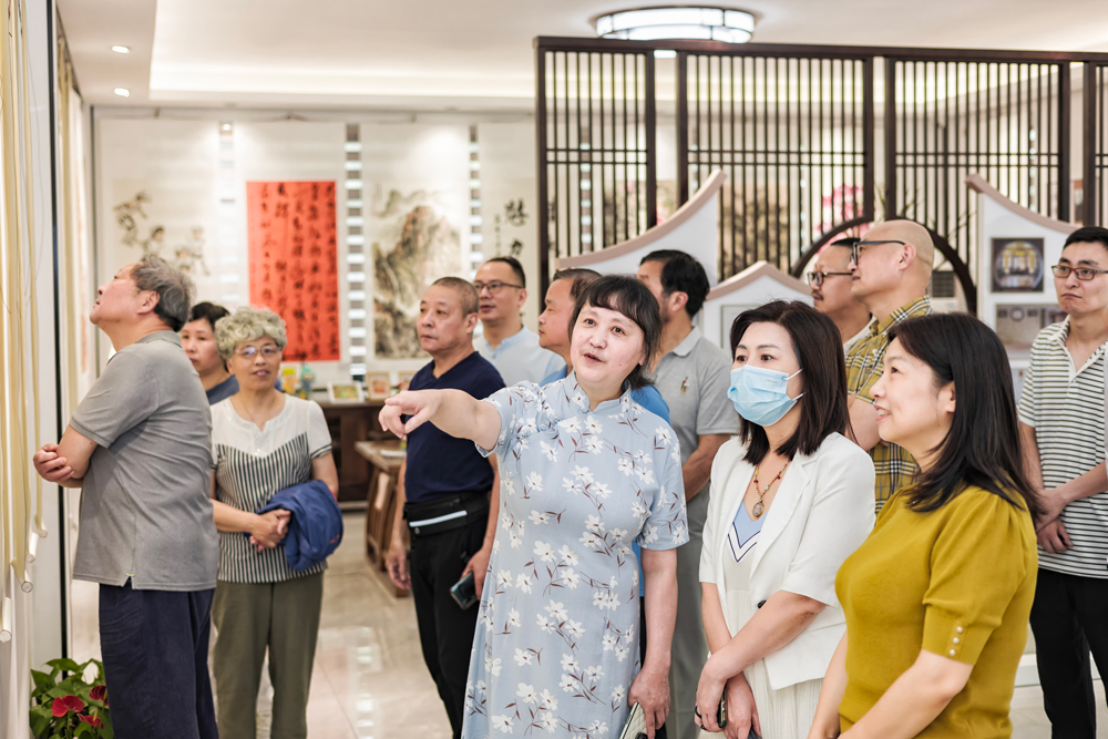 “迎精彩亚运 展韵味上城”书画展举办。龚燕青摄