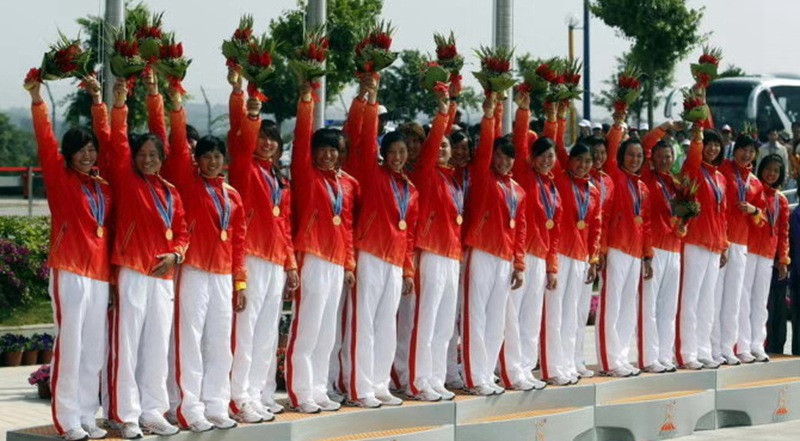 2010年广州亚运会罗欣领奖现场。受访者供图