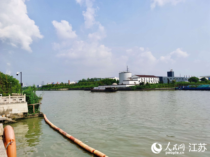 苏州望亭镇辖区的大运河。人民网记者王继亮摄