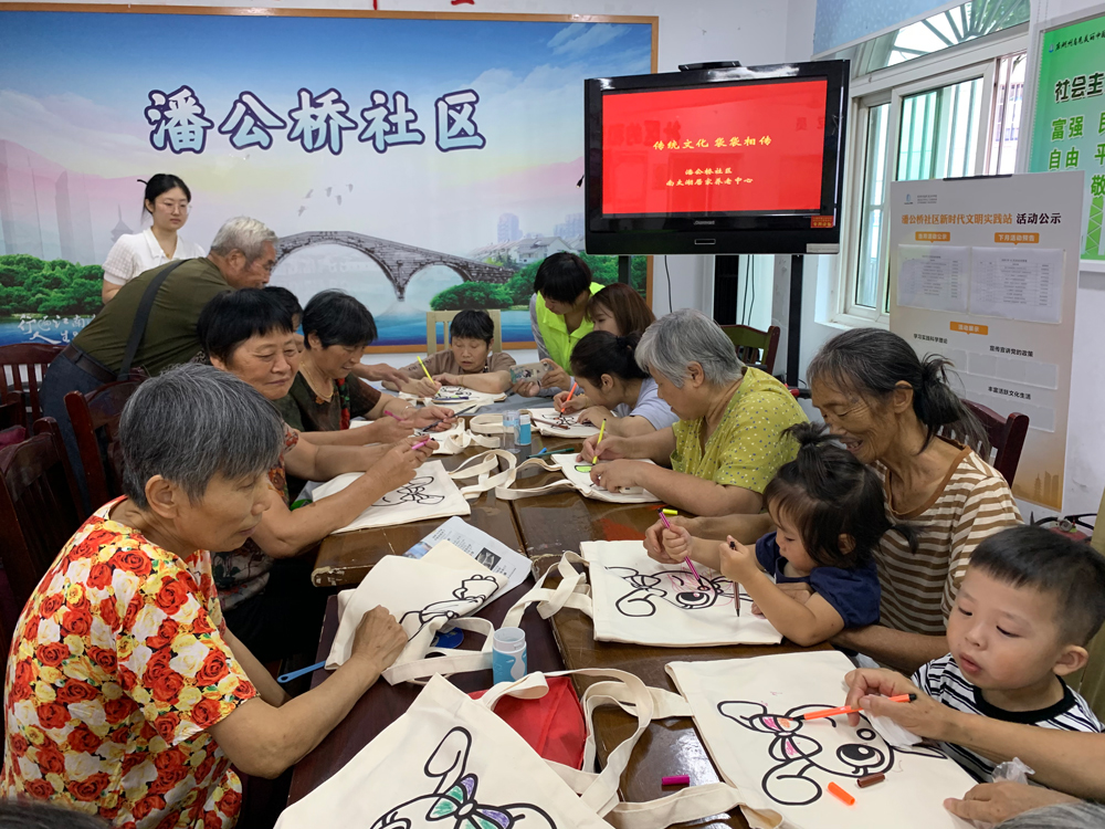 活动现场。钱旭峰摄
