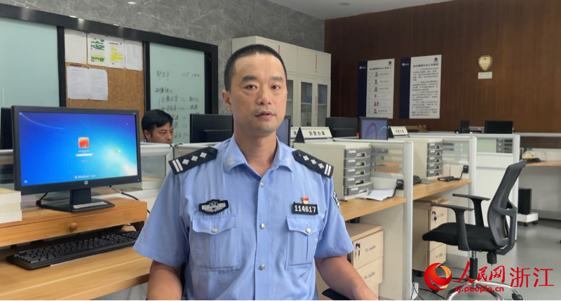 尹学荣接受采访。人民网 秦铭泽摄