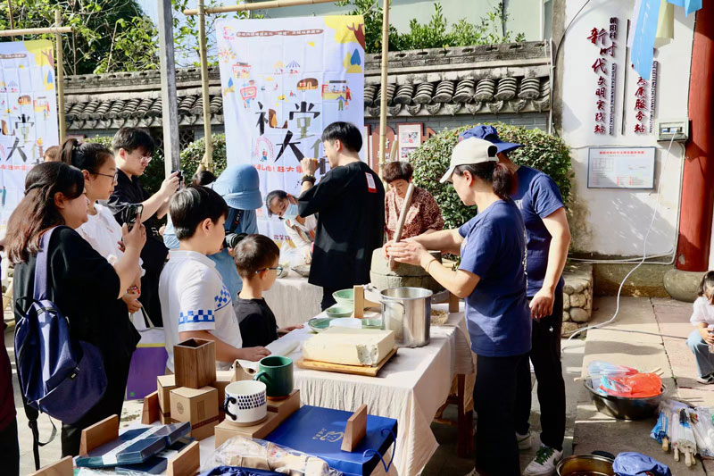 活动现场。骆驼街道供图