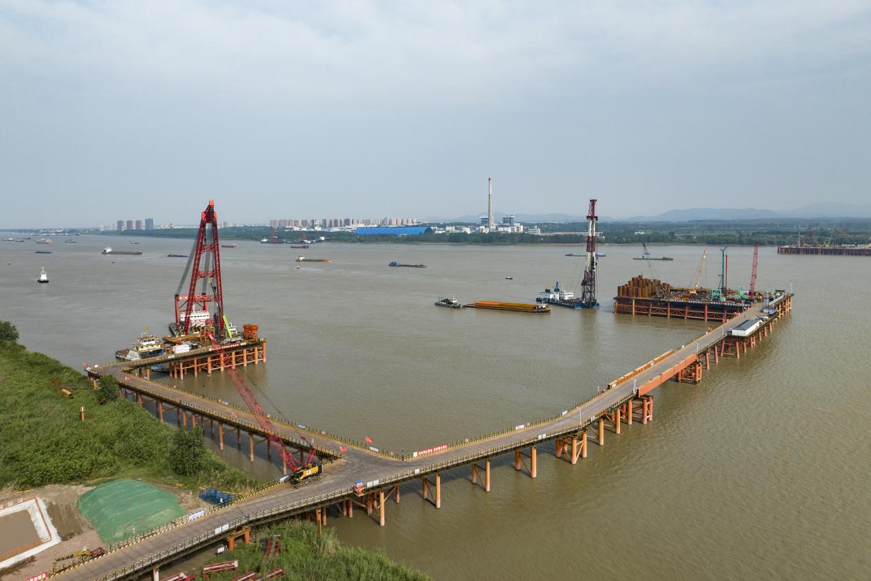 池州长江公铁大桥枞阳段建设现场。枞阳县委宣传部供图