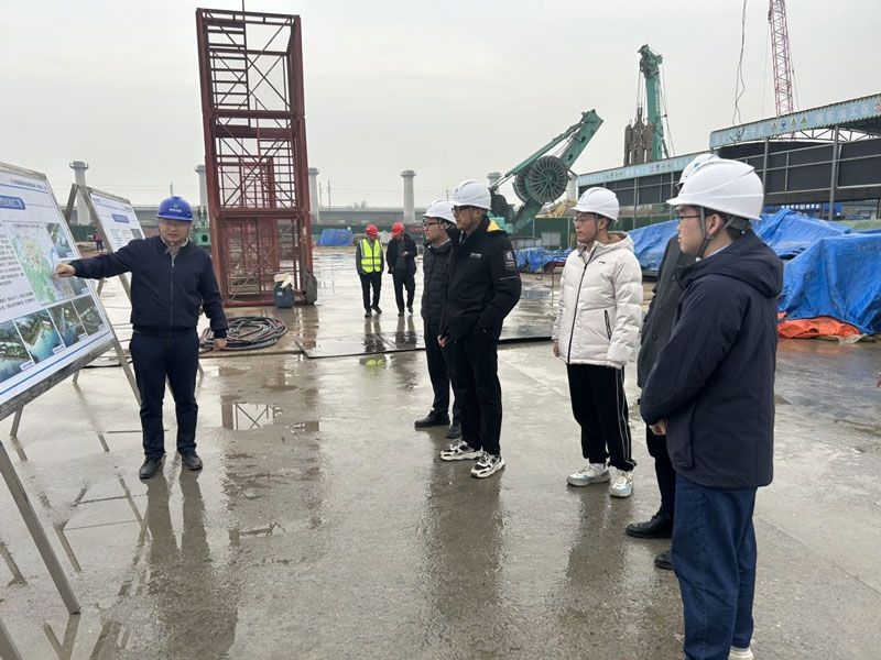 走访杭嘉湖南排后续西部通道项目工程现场。杭州市审计局供图