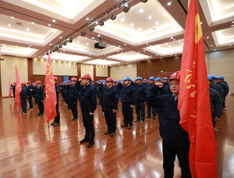 國網浙江電力支援湖南電網抗冰搶險隊伍出征儀式現場 張守成攝