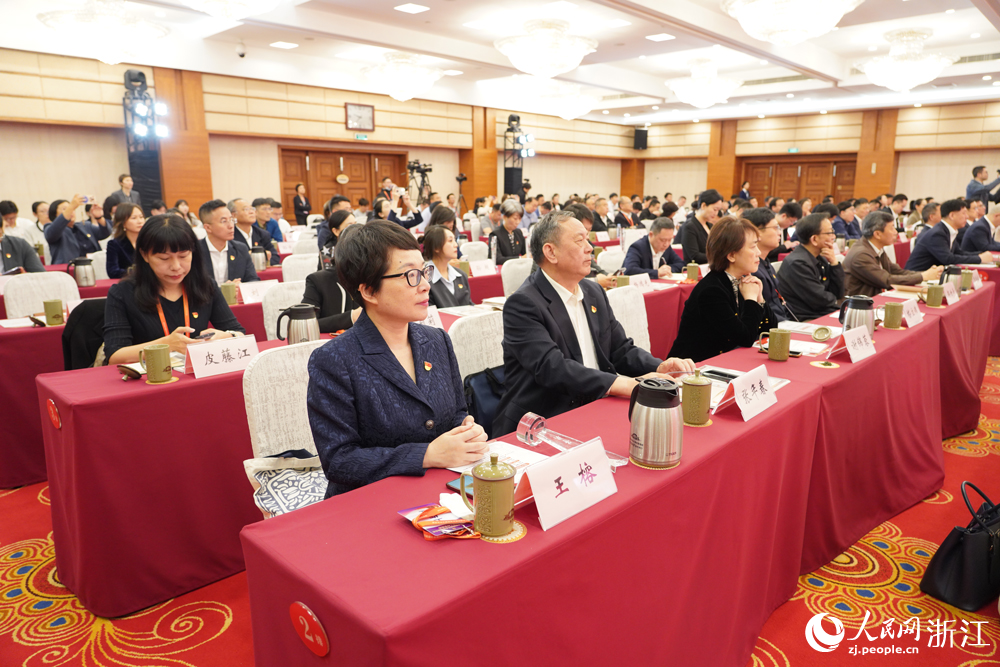 2024年中國網絡社會組織聯合會黨建工作交流會舉行。人民網 章勇濤攝