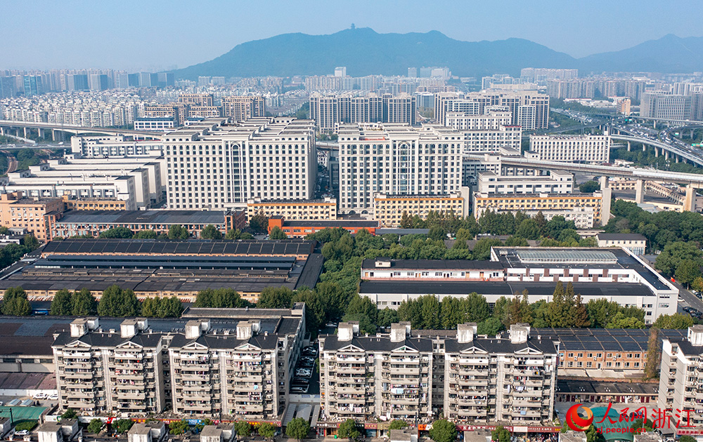 空中俯瞰杭州市拱墅区石桥街道经纬天地创意产业园。人民网 章勇涛摄