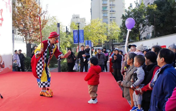 体验家门口的烟火气！石桥街道这场“银发市集”精彩纷呈