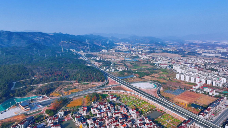 浙江义东高速公路东阳（南市至南马）段项目。浙高建公司供图