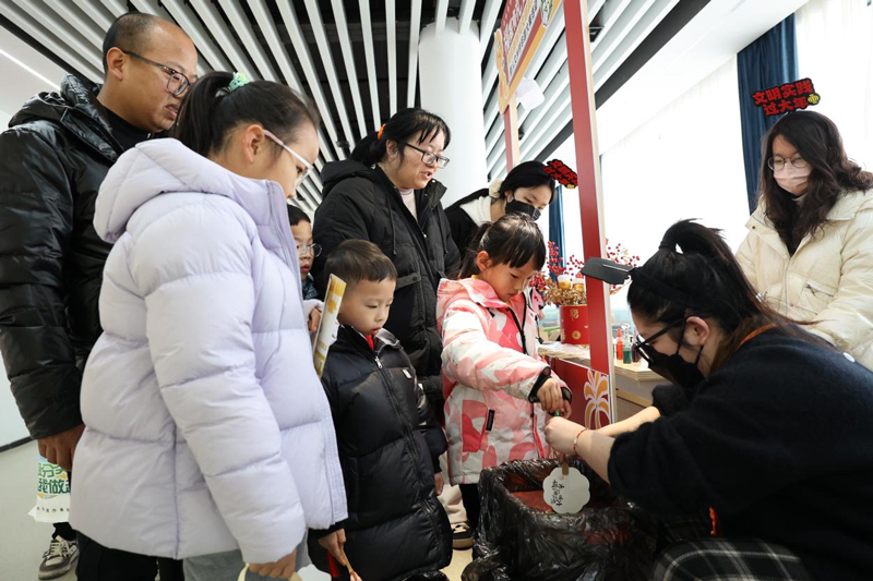 “打卡”环节现场。路桥街道供图