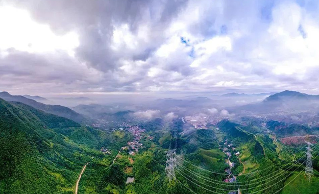 走走走！来余杭，吸氧！春节假期快要结束了，除了吃喝玩乐之外，你有没有好好运动呢？出发吧！去登高望远，去骑行赏春，去到余杭的风景里……