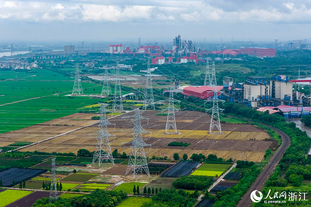 金华燃机500千伏送出工程建成投运。人民网 章勇涛摄