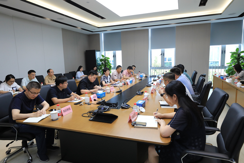 余杭區紀委區監委第五派駐紀檢監察組召集各監督單位召開專項監督會議。