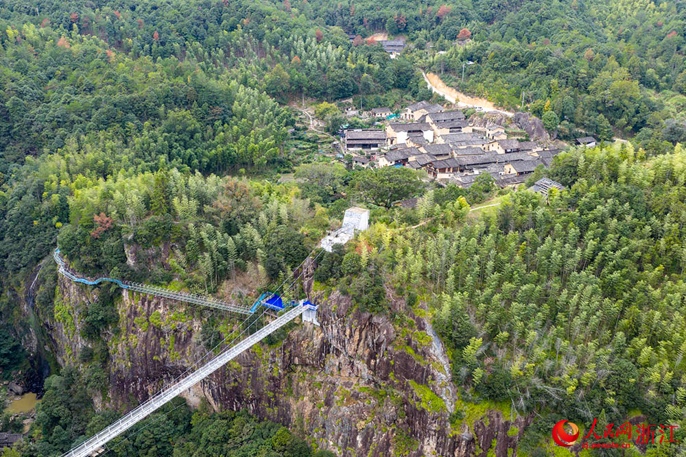 浙江省龍泉市下樟村。人民網 章勇濤攝