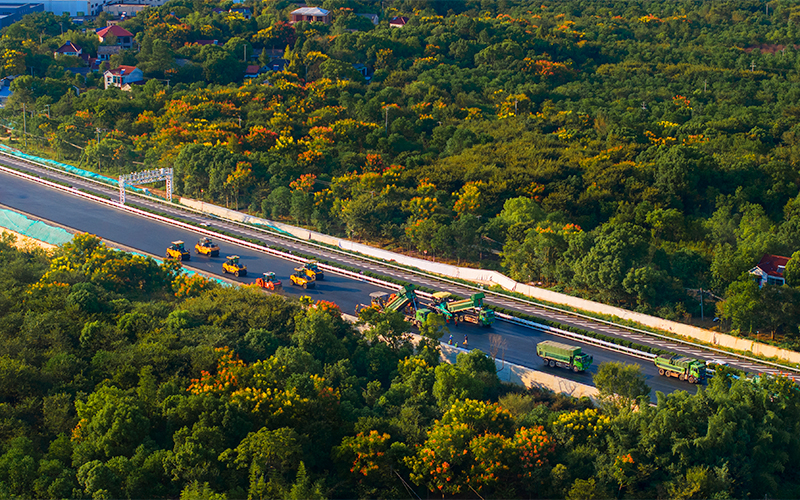 建設中的申蘇浙皖改擴建項目。浙交建設供圖