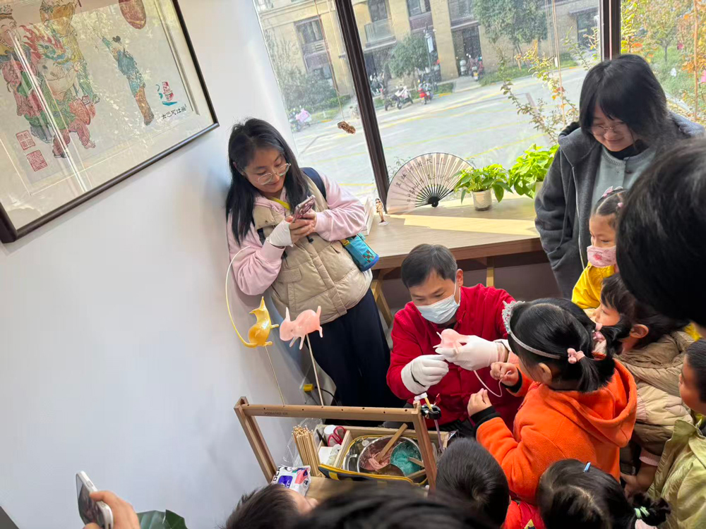 活动现场。半山街道供图