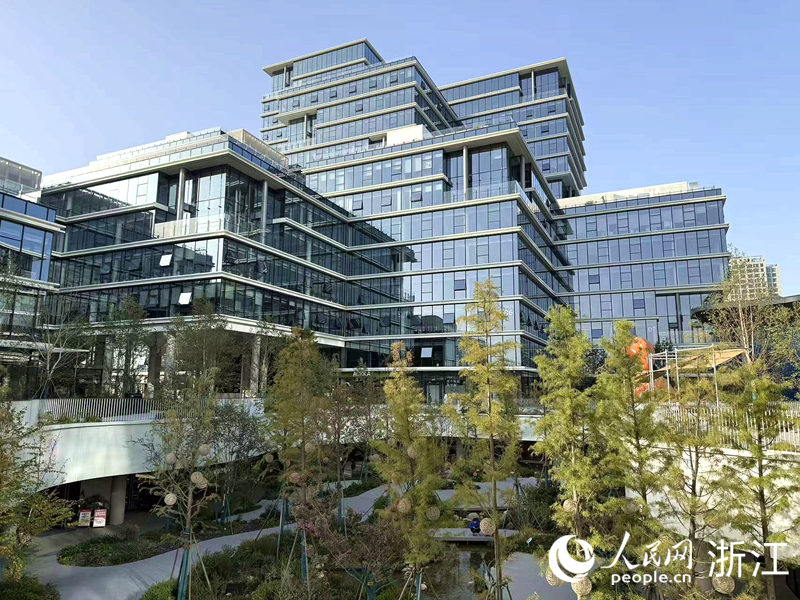 未科阿里中心。人民网记者 方彭依梦摄