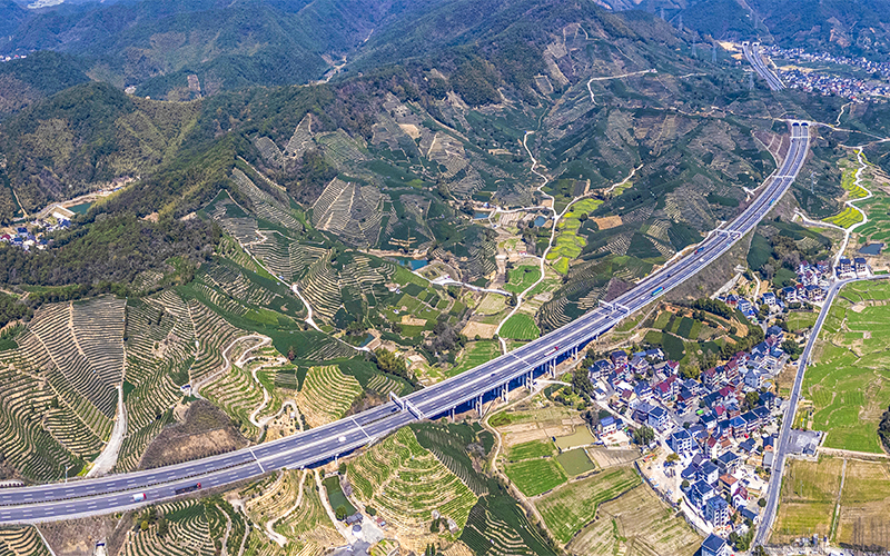 杭州繞城高速公路西復線杭紹段。浙高運公司供圖
