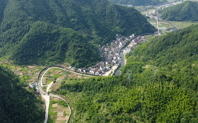 芹溪村村貌。台州煙草供圖