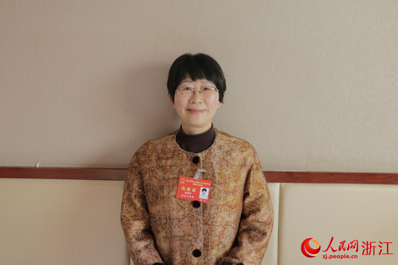 浙江省人大代表，温州医科大学中医药学院中医内科学教研室主任、附属第一医院中医科主任中医师叶人。人民网记者 王丽玮摄