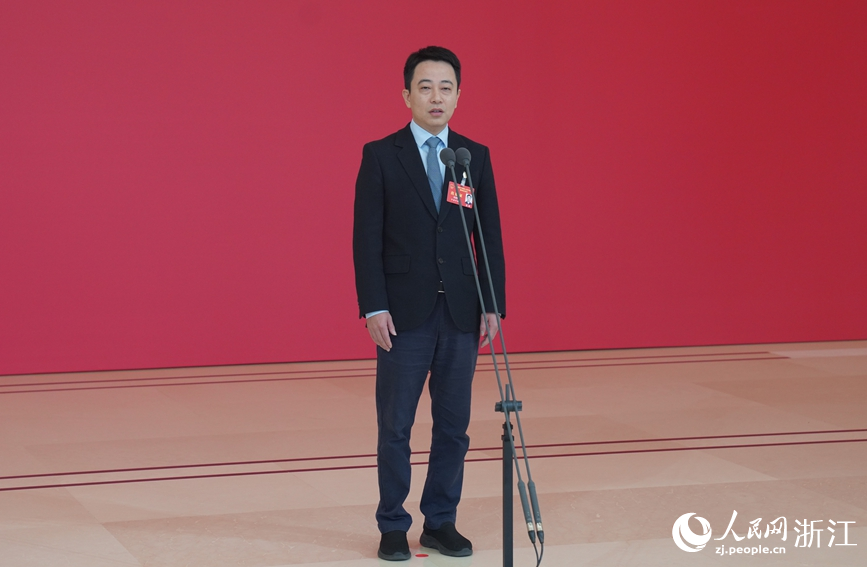 浙江省人大代表，寧波東方電纜股份有限公司黨委副書記、總裁夏峰。人民網記者 張帆攝