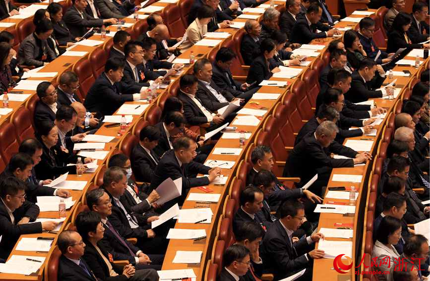 浙江省政協十三屆四次會議勝利閉幕。人民網記者 郭揚攝