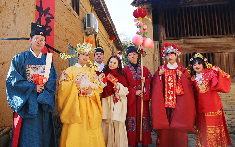 福祿壽喜裕五福神NPC亮相古村。遂昌縣委宣傳部供圖