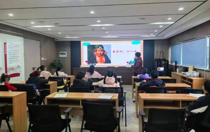 惠及百余家！白楊街道小樹苗寒假愛心托班伴“苗”成長