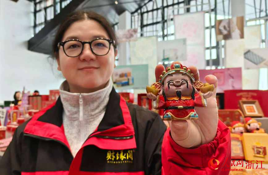 近年來，西湖區文創產品層出不窮。人民網記者 張麗瑋攝