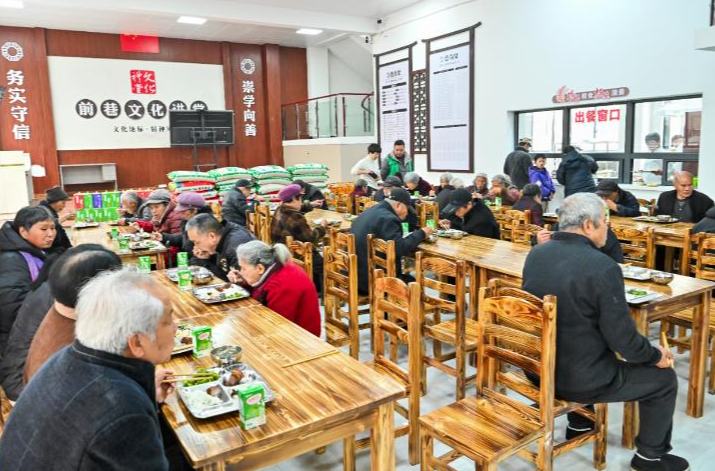 文成家門口的食堂，又上新啦