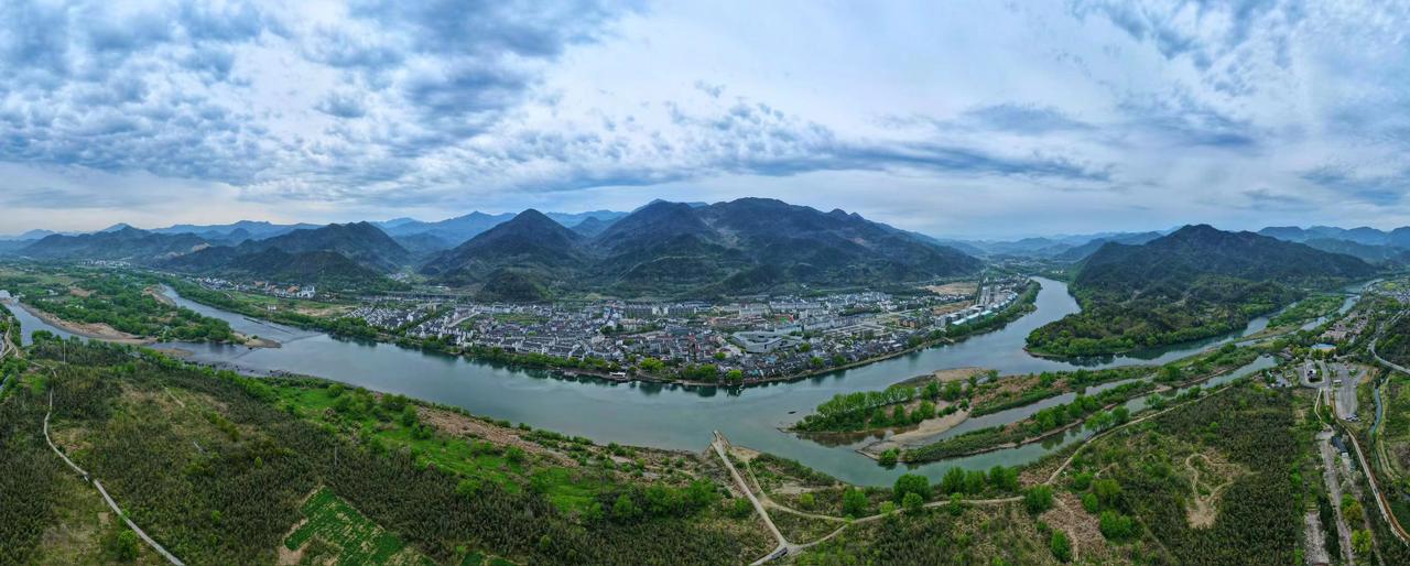 古堰画乡。雷宁摄