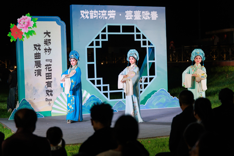 表演现场。缪军摄