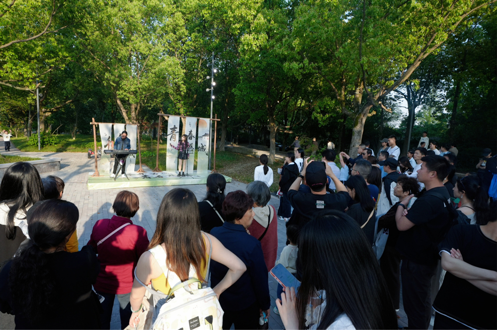 慈湖畔乐队演出。慈城镇供图