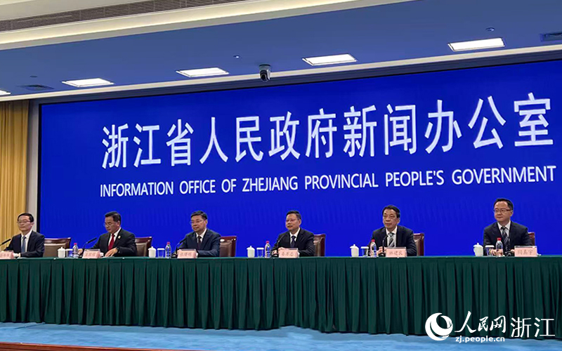 政策吹风会现场。人民网记者 艾宇韬摄