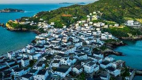 如果想感受浪漫 就来浙江花鸟岛观星空、追蓝眼泪、乘帆船一站式体验……乡长在线喊话网友：如果想感受浪漫，就来浙江花鸟岛。