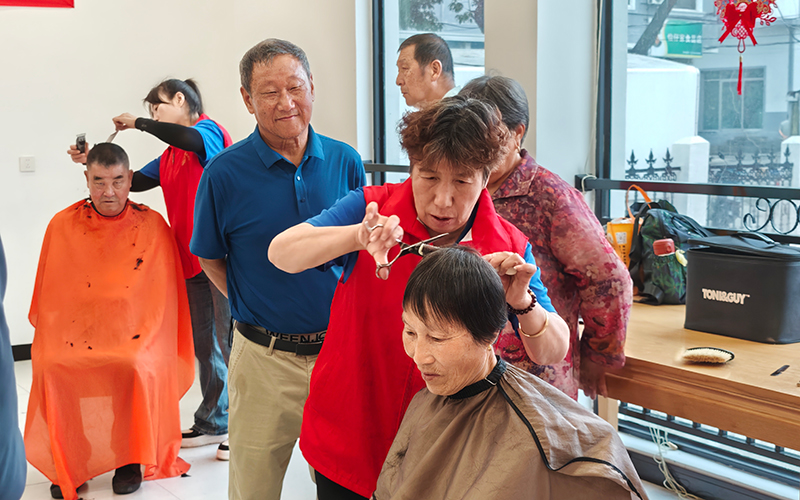 志愿服务有序开展。嵊泗县委宣传部供图
