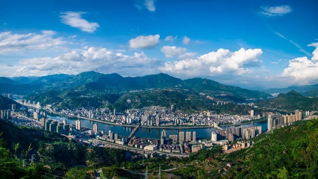 青田县城全景。张建雄摄