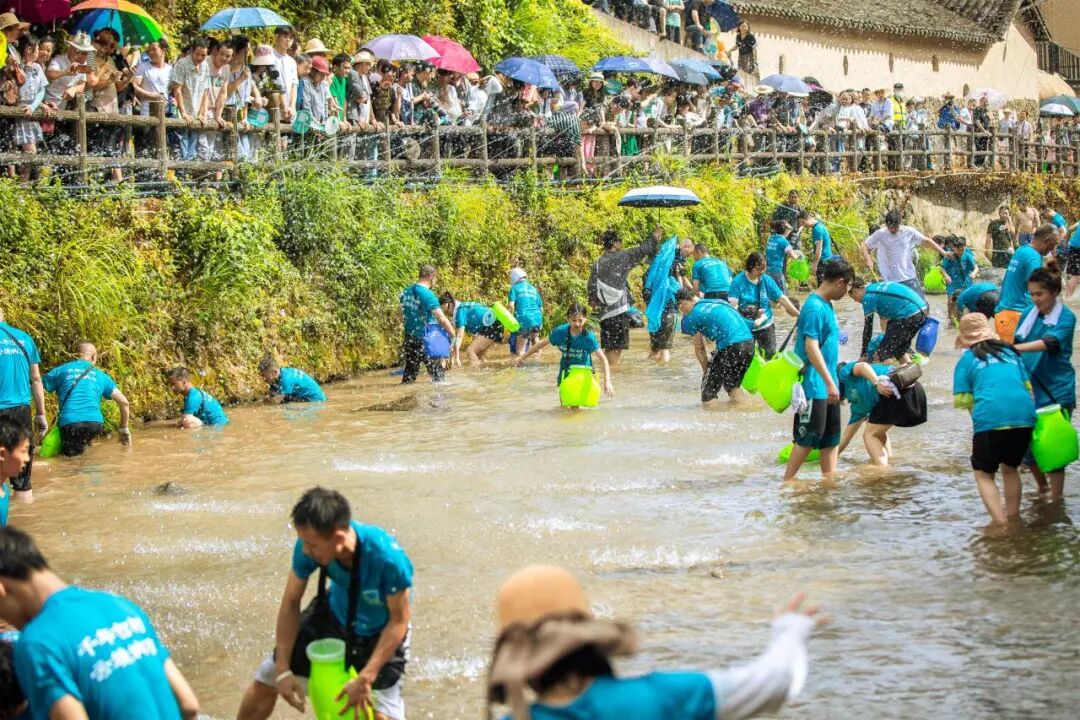 黄家畲纳凉狂欢活动。丽水文广旅体局供图