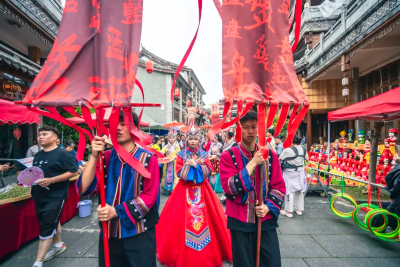 公主巡游。丽水文广旅体局供图