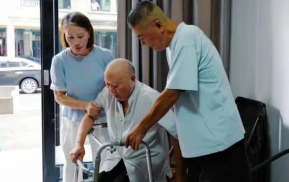 从“隐身” 到“出圈”，路桥讲好“凡人微光”
