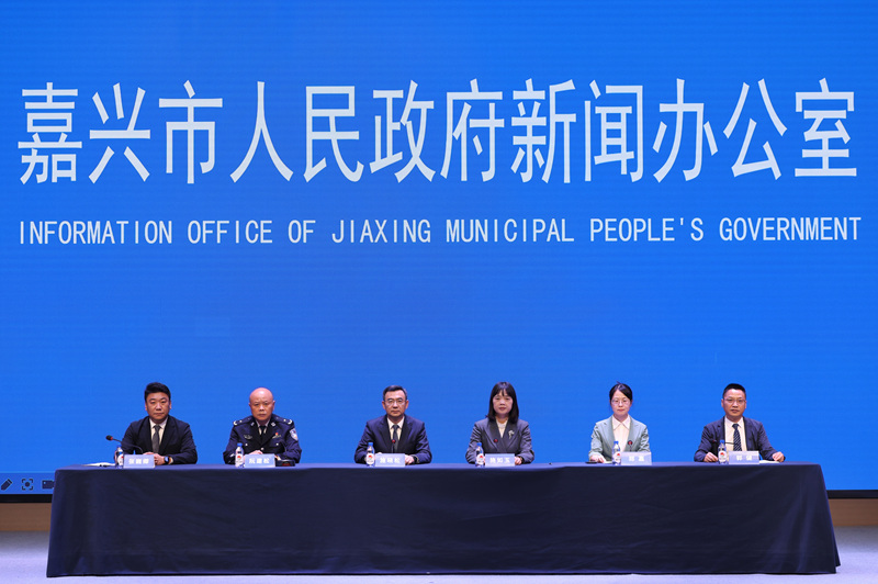 10月21日下午，2026嘉興馬拉鬆新聞發布會舉行。趙穎碩攝