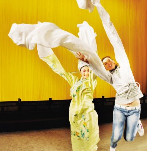 玩转越乡访<em>艺校</em>+<em>俄罗斯美女</em>带你学越剧--浙江